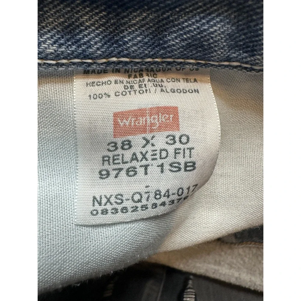 Wrangler Jeans Mens 38x30 (36x30) Light Wash Relaxed Fit Blue Denim Pants‎